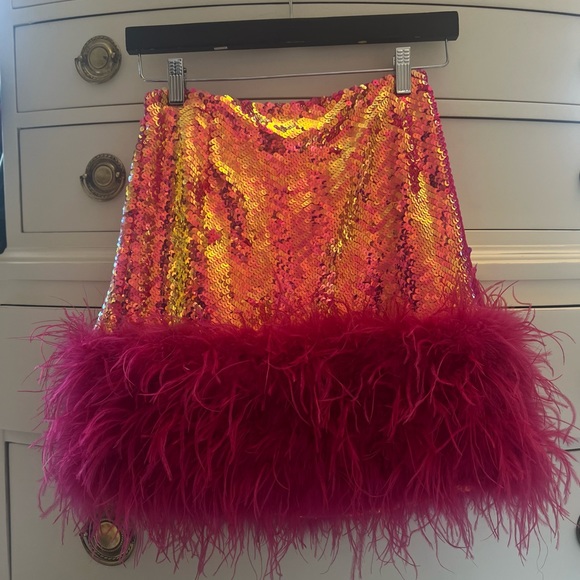 NWT NADINE MERABI Hot Pink Sequin Mini Skirt - Picture 3 of 6